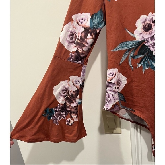 Plus Size Bodysuit​​​​​​​​​​ - Picture 4 of 5